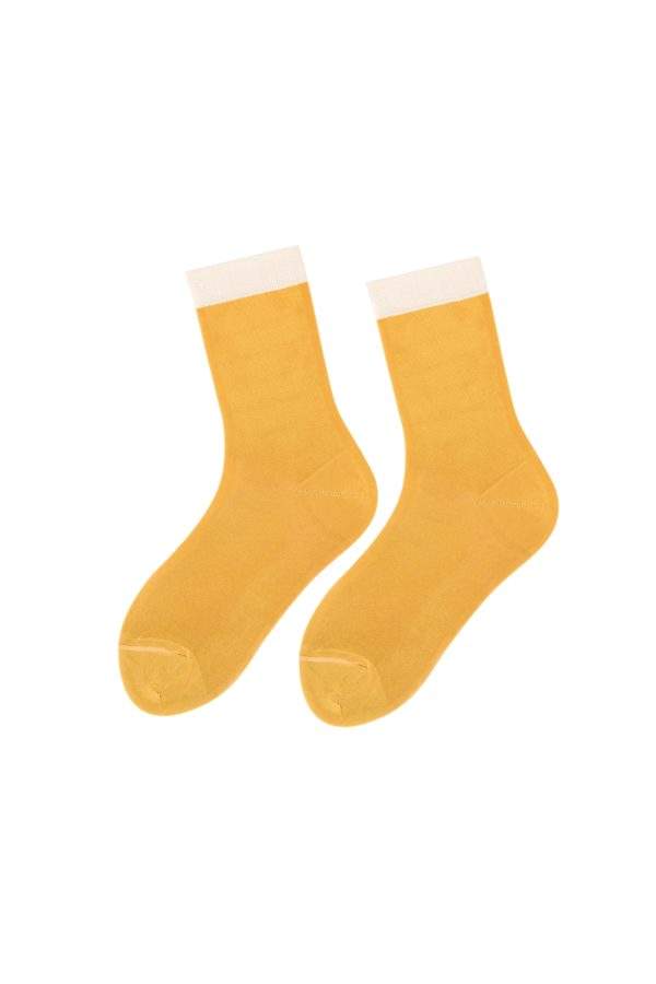 Nanda's Shiny Socks maisgelb